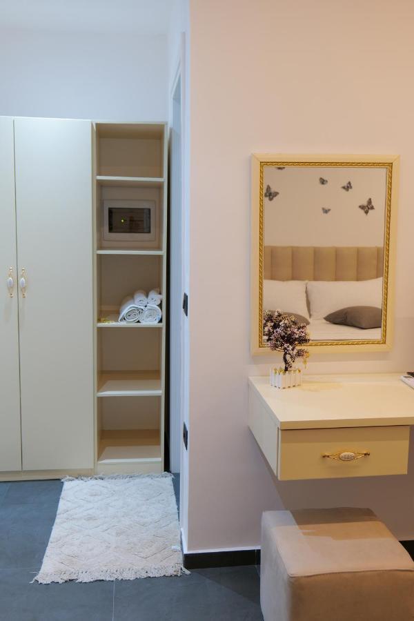 Vila Celaj Hotell Vlorë Eksteriør bilde